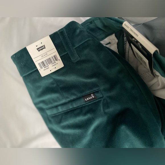NWT Levi's baggy velvet trousers in dark green - Picture 3 of 4